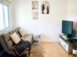 Minimal House at Kanchanadit, Hotel in Ban Nong Suan