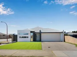 Spacious 4 Bedroom house in Southern River