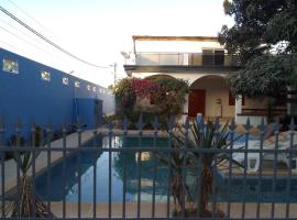 Somone villa avec piscine et mer，索蒙的飯店