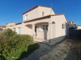 Villa LA DIVA Agréable villa familiale climatisée proche plage - 3 chambres - jardin et terrasse