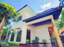 The One Apartment