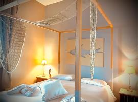 CASA AL MARE RIO b&n