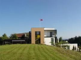 Appartement Architektenhaus - Pool - Fernsicht