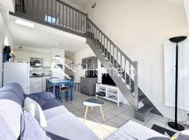 Charmant T3 duplex - Bord de mer - Terrasse, hotel u gradu Kiberon