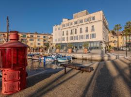 Hotel Restaurant de la Tour, hotel v destinácii Sanary-sur-Mer