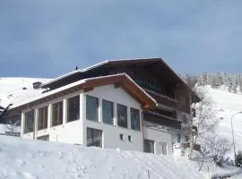 Ferienwohnung Cuntera