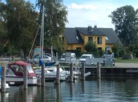Ferienhaus am Bodden, Hotel in Saal