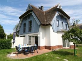 Ferienhaus "Reethus im Eck" Likedeeler Weg 12, hotelli Zingstissä