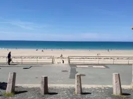 Modern apartment in Val André 50m from the sea