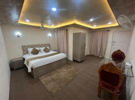 Hezzah Cottage, Hotel in Srinagar