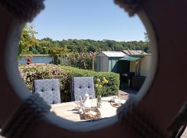 Bungalow Seestern, hotel in Malchow