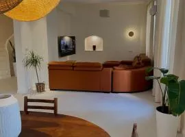 Villa with rooftop hot tub
