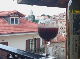 &Xi;&epsilon;&nu;ώ&nu;&alpha;&sigmaf; &Chi;&rho;ύ&sigma;&alpha; &kappa;&alpha;&iota; Spa, &xi;&epsilon;&nu;&omicron;&delta;&omicron;&chi;&epsilon;ί&omicron; &mu;&epsilon; &sigma;&pi;&alpha; &sigma;&tau;&eta;&nu; &Alpha;&rho;ά&chi;&omega;&beta;&alpha;