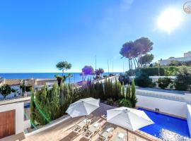 EL PASEO - By Almarina Villas: Teulada'da bir otel