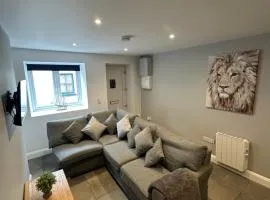 8 Eyre Square Lane