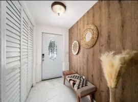 House in the Heart Of Miami