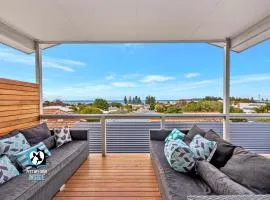 Modern Coastal with Sparkling Sea Views in Victor Harbor