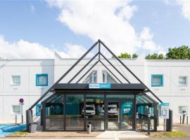 Kyriad Direct Narbonne Sud, hotel con parking en Narbona