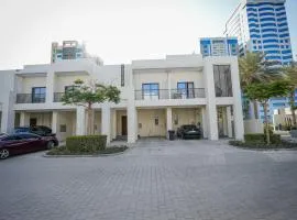Luxury 2 bedroom villa pool beach gym access