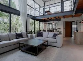 Luxury Modern Loft Villa Riverhouse