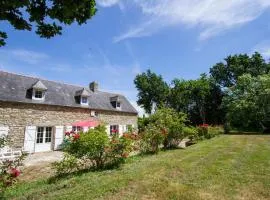 Tipoz'immo - 10pax family house near Kermor beach - garden -Wifi included