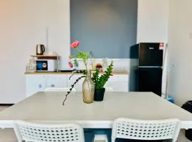 Spacious 3BR Retreat Comfort & Convenience in Prime Location 2-10pax
