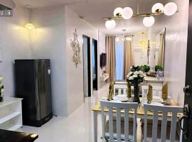 Resort in Puerto Princesa City with a Balcony, FREE Gym & FREE Pool near Airport up to 5pax- B2 6Luster – hotel w mieście Puerto Princesa