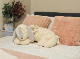 Room 1 Shared House, ξενοδοχείο σε Litherland