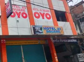 Hotel av square