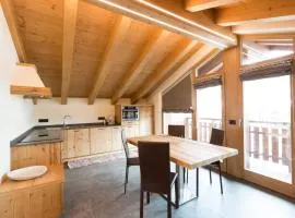 BAITA NICOLETTA Dream Attic - Breta Holidays SPA Apartments