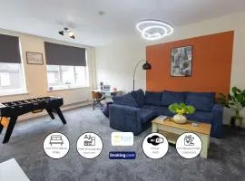 2 Bedroom Apartment By The One Retreats Short Lets & Serviced Accommodation Horley Close To Gatwick Airport