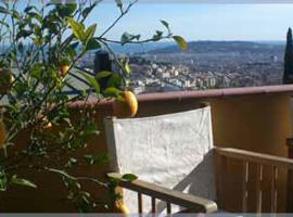 Anita's Bed and Breakfast, hotel i nærheden af Tibidabo, Barcelona