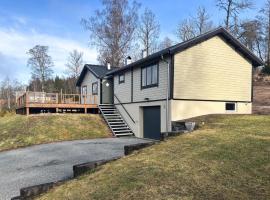 3 Bedroom Beautiful Home In Habo, hotel v destinaci Habo