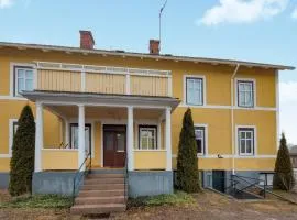 3 Bedroom Lovely Apartment In Åseda