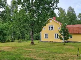 3 Bedroom Stunning Home In Tingsryd