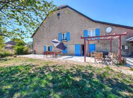 Beautiful Home In Pressigny With Wifi, ξενοδοχείο σε Pressigny