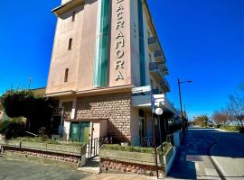 Hotel Sacramora, hotel en Rímini