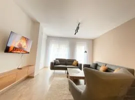 Comfort Apartment, New City Center - Free Parking