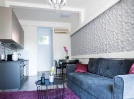 Zoé Apartman โรงแรมในซาร์วาช