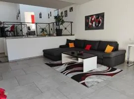 Moderne Doppelhaushälfte mit Süd-West-Terrasse