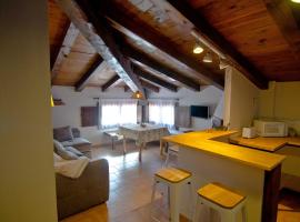 Apartamento Suite Loft, ξενοδοχείο διαμερισμάτων σε Tramacastilla