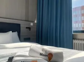 Mooncity Hotel & Boardinghouse