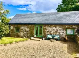 The Cowshed Cottage on The Greenway
