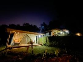 Annapurna Royal Camp, hotel v destinaci Pókhara