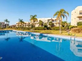 2-Bedroom Residence Jubeae - Pool & Golf Nearby