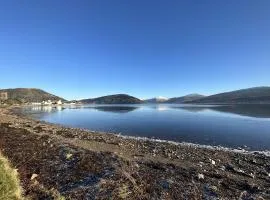 Traditional Inveraray Cottage - Amazing Loch Views