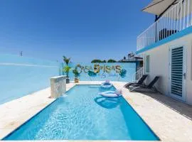 Stylish 3 Bed 2 Bath with Private Pool
