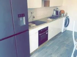 Appartement avec balcon a 2 pas la gare