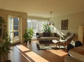 Charming ROOM in a Cozy Home in Stege