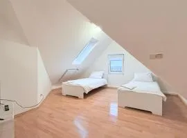 Komfortables Dachgeschoss-Apartment in Neumünster ideal für Monteure